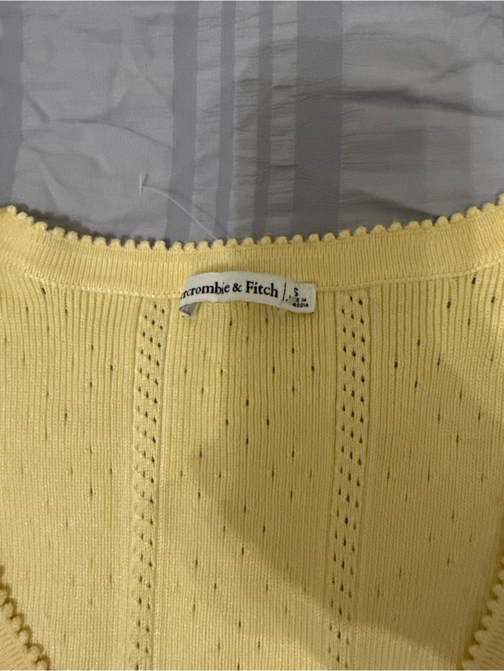 Abercrombie & Fitch Pale Yellow Knit Button-Front Camisole SMALL NWOT - Picture 4 of 5